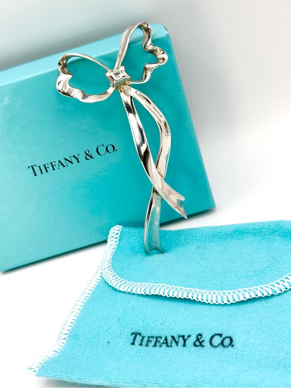 Tiffany & Co Vintage 1985 Sterling Silver Large Ribbon Bow Brooch Pin